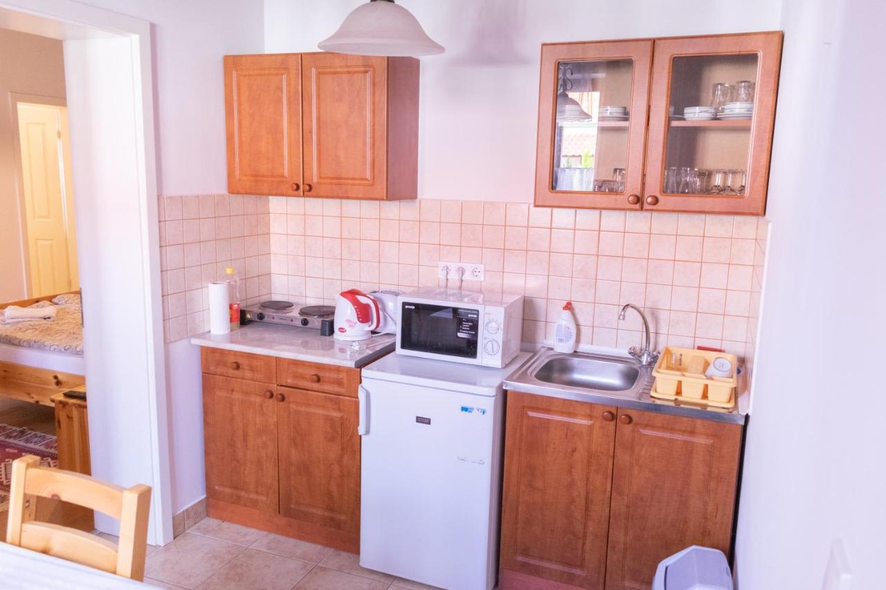 Kapolna Vendeghaz Daire Kerkaskapolna Dış mekan fotoğraf